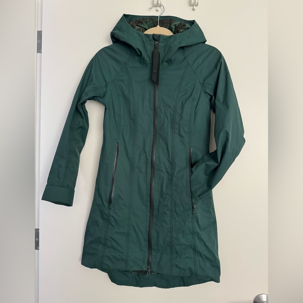 lululemon rain jacket